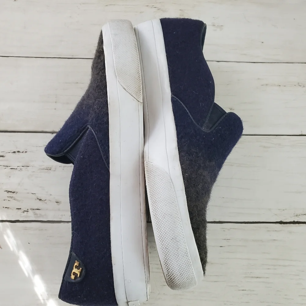 Tory Burch stardust ombre wool slip on sneakers blue green size 6‎